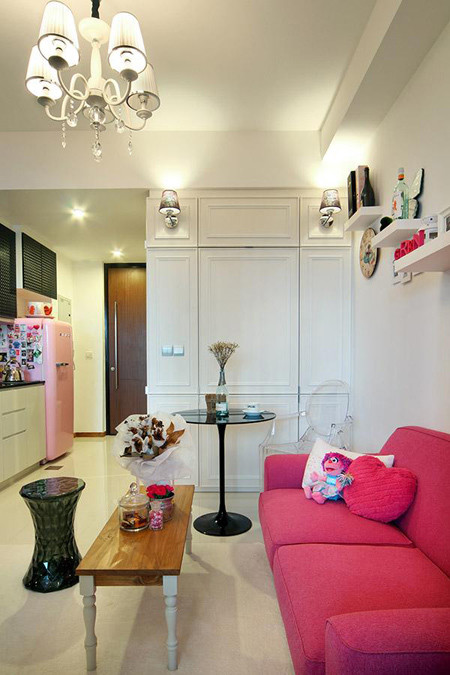 Phần bếp nhỏ xinh được nữ chủ nhân căn hộ 